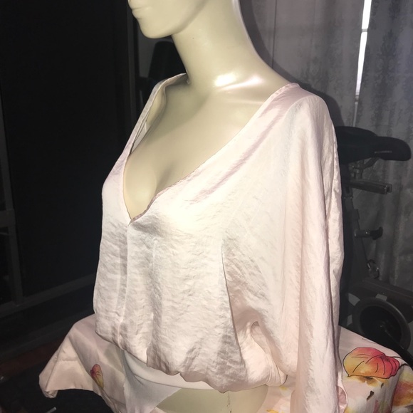 One piece silk top - Picture 2 of 6